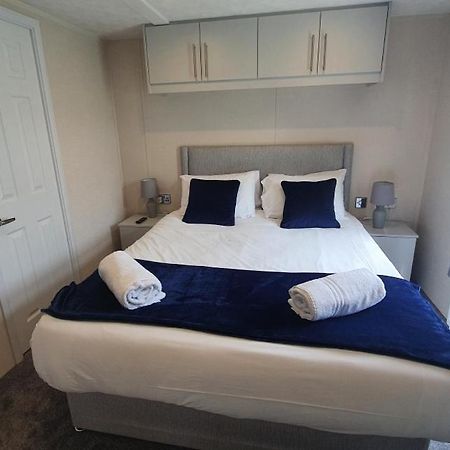 Barmby on the Moor Buttermere Lodge With Hot Tub מראה חיצוני תמונה